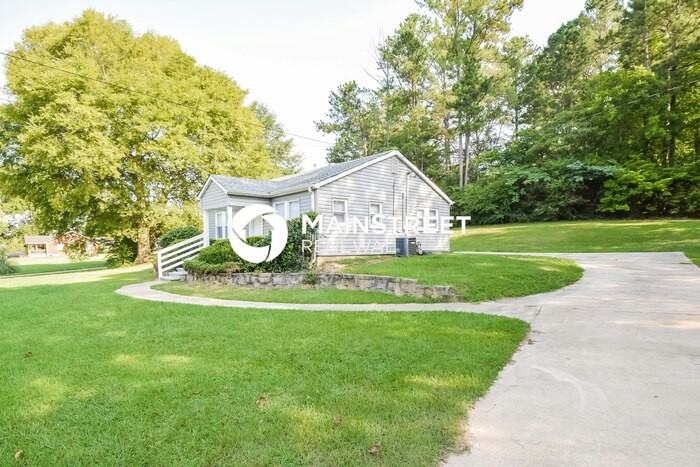 3405 Walker Chapel Road - Photo 2 of 16