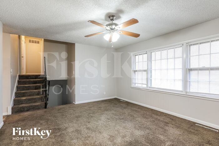 8008 E 93rd St - Photo 3 of 15