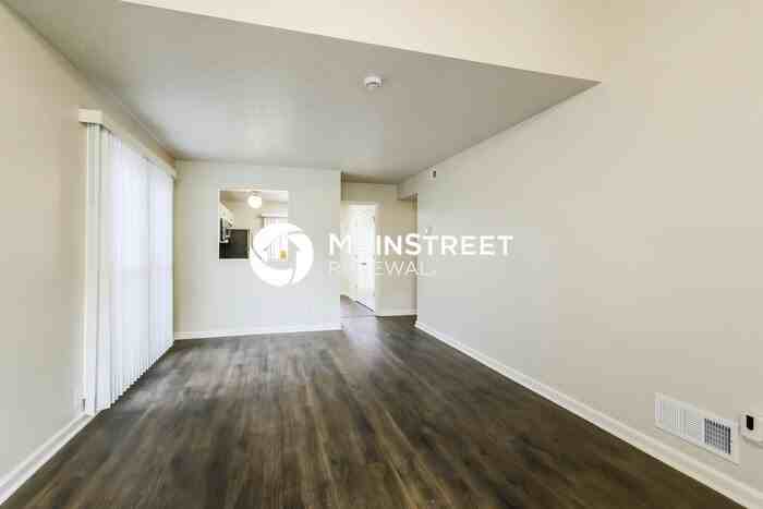 3324 Rainview Circle - Photo 4 of 19