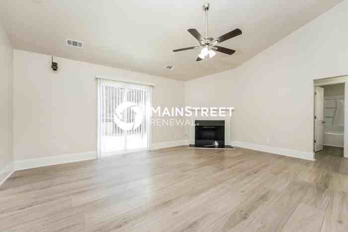 1407 Bridgewater Br - Photo 6 of 19