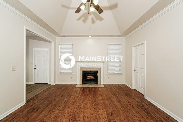 1128 Avalon Drive - Photo 4 of 18