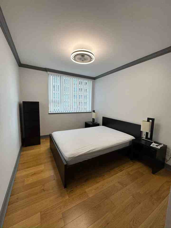 125 Milross Avenue - Photo 7 of 18