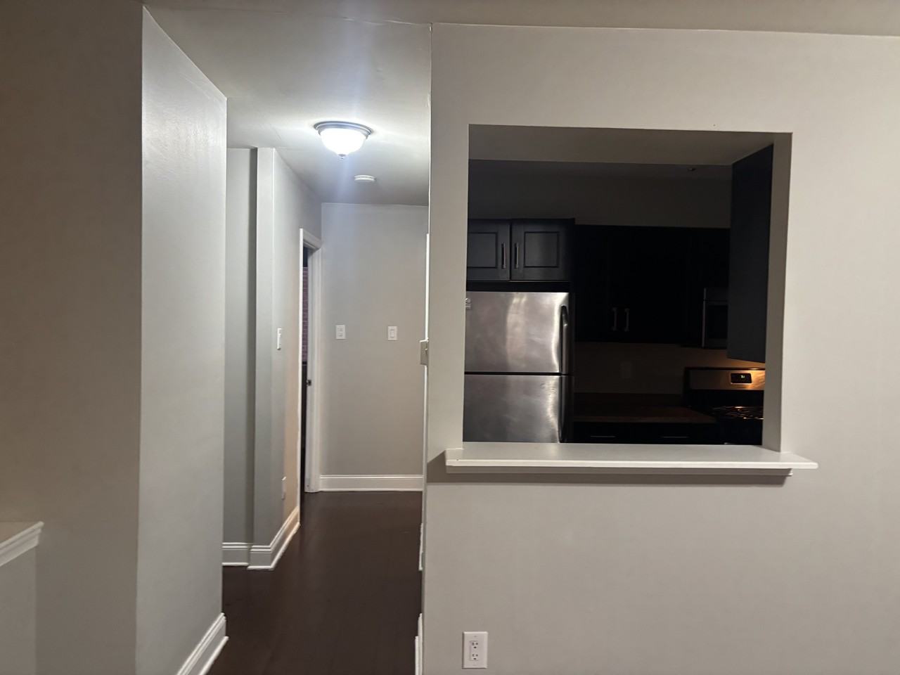 336 South 6th Street #B - Photo 2 of 8