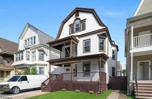 featured image of 158 North 18th Street #1OR2