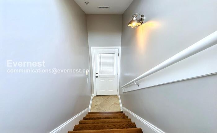 101 Generals Retreat Pl - Photo 5 of 22