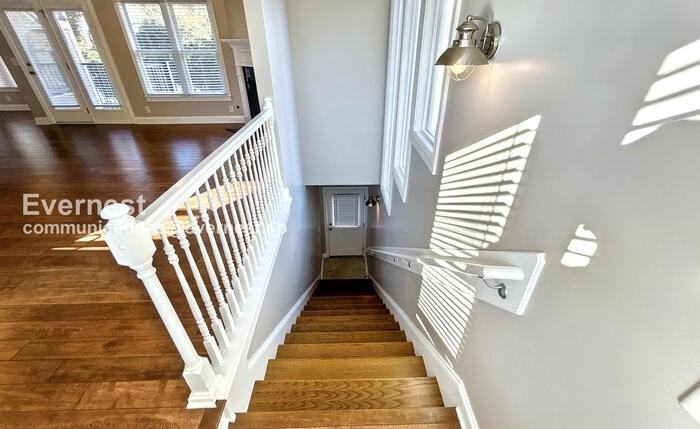 101 Generals Retreat Pl - Photo 6 of 22