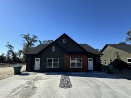 featured image of 292 Nw Lake City Ave #102