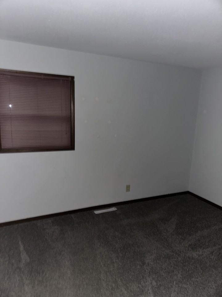 1765 Valley Dr #NA - Photo 3 of 10