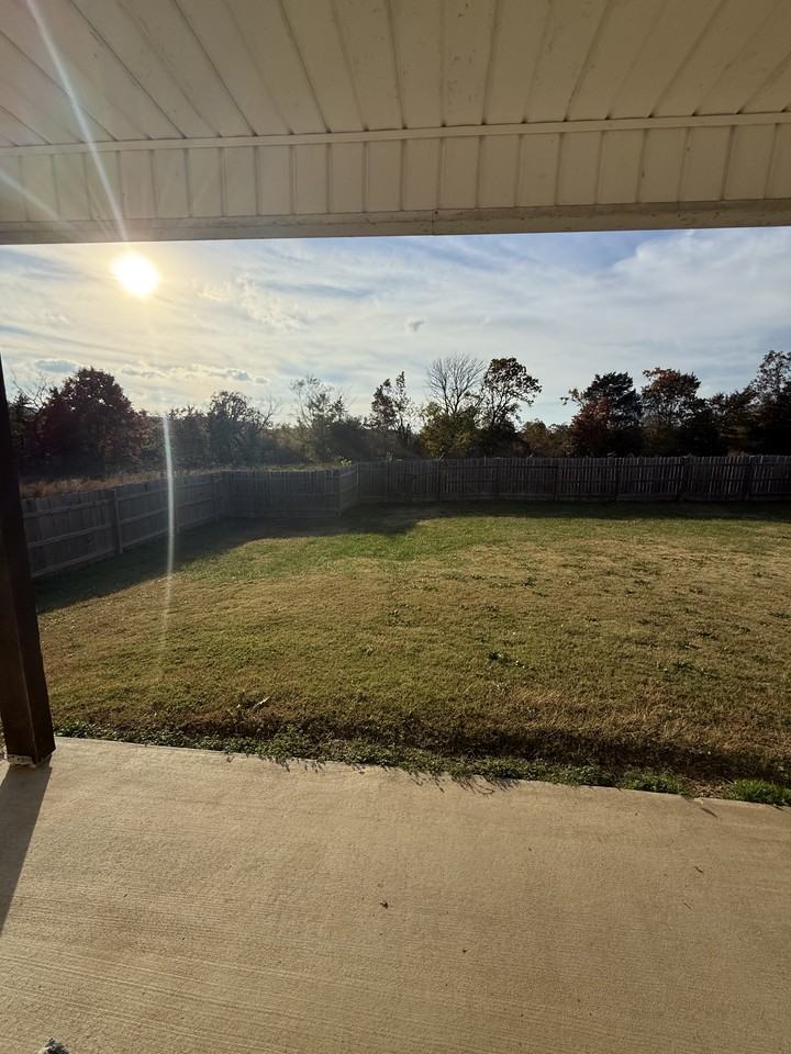 329 Colton St #NA - Photo 2 of 11