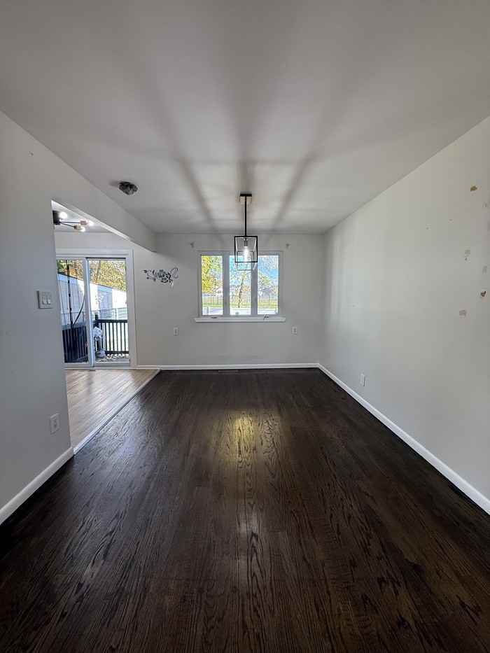 205 Mardale Drive - Photo 7 of 39