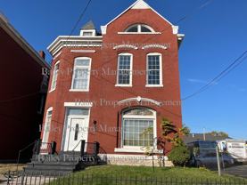 329 E Oak St - Photo 1 of 1