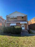 featured image of 420 East 222nd Street #1