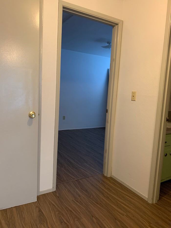 1711 S 37th St #1 - Photo 7 of 15