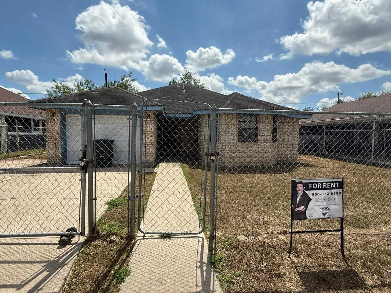 108 N Mina De Oro St - Photo 2 of 20