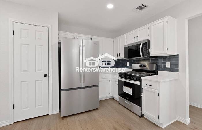 8006 Blue Quail Ln - Photo 4 of 34