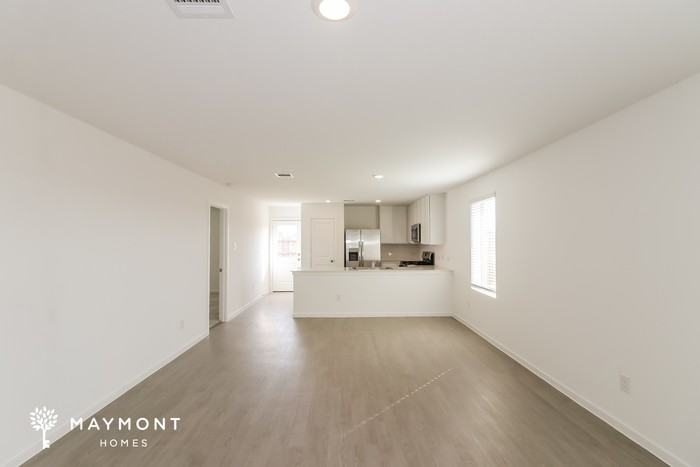 3004 Majestic Sunrise Dr - Photo 5 of 27