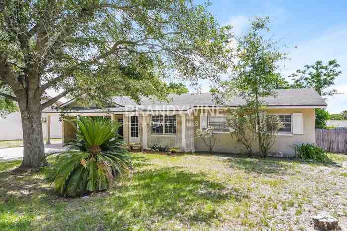 1830 Hinckley Rd - Photo 3 of 21