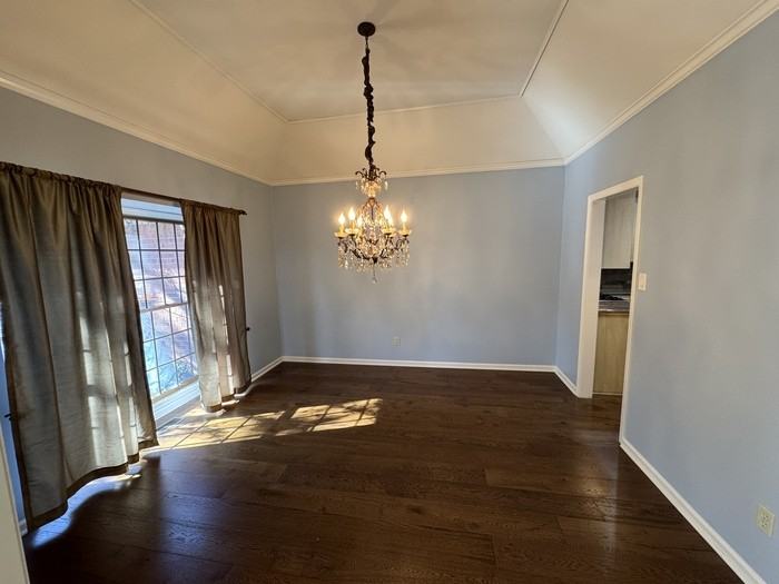 27 Tennyson Ct - Photo 3 of 21