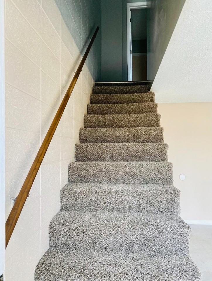 Westwood Manor Apartments - Photo 3 of 5