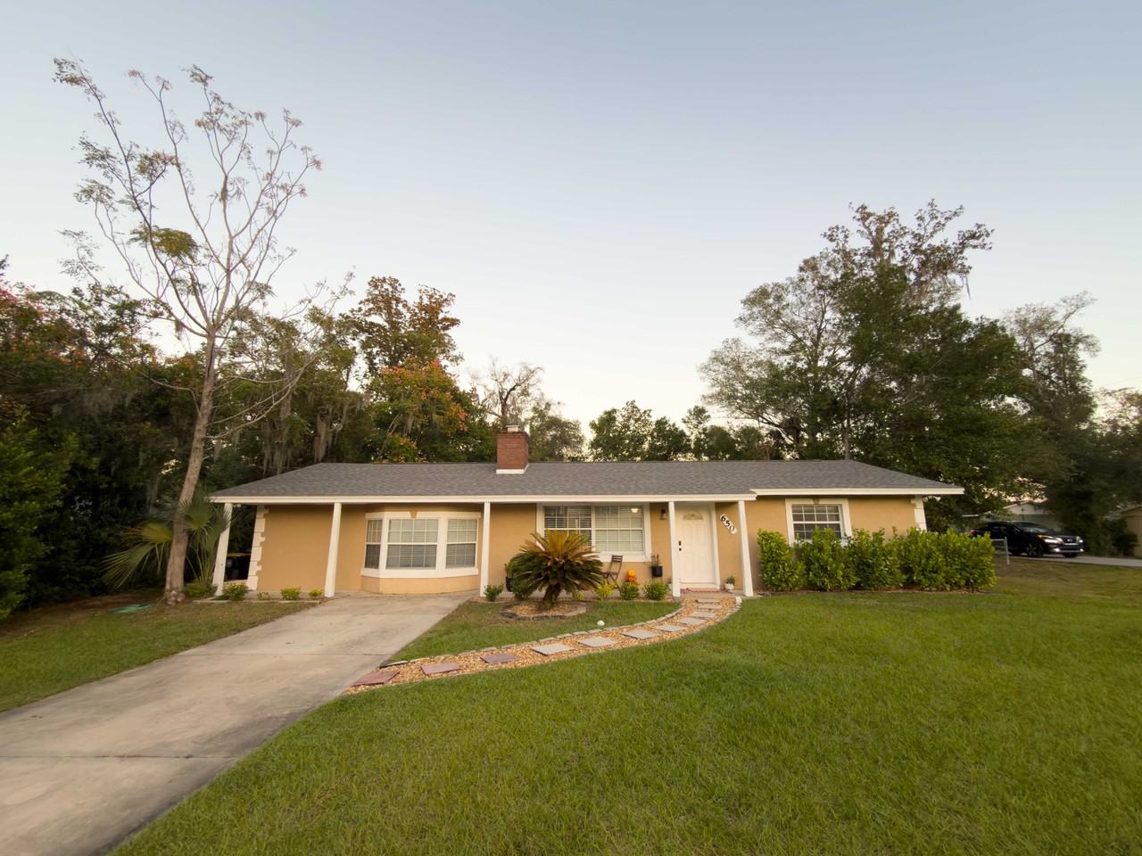 650 S Park Ave #NA - Photo 2 of 35