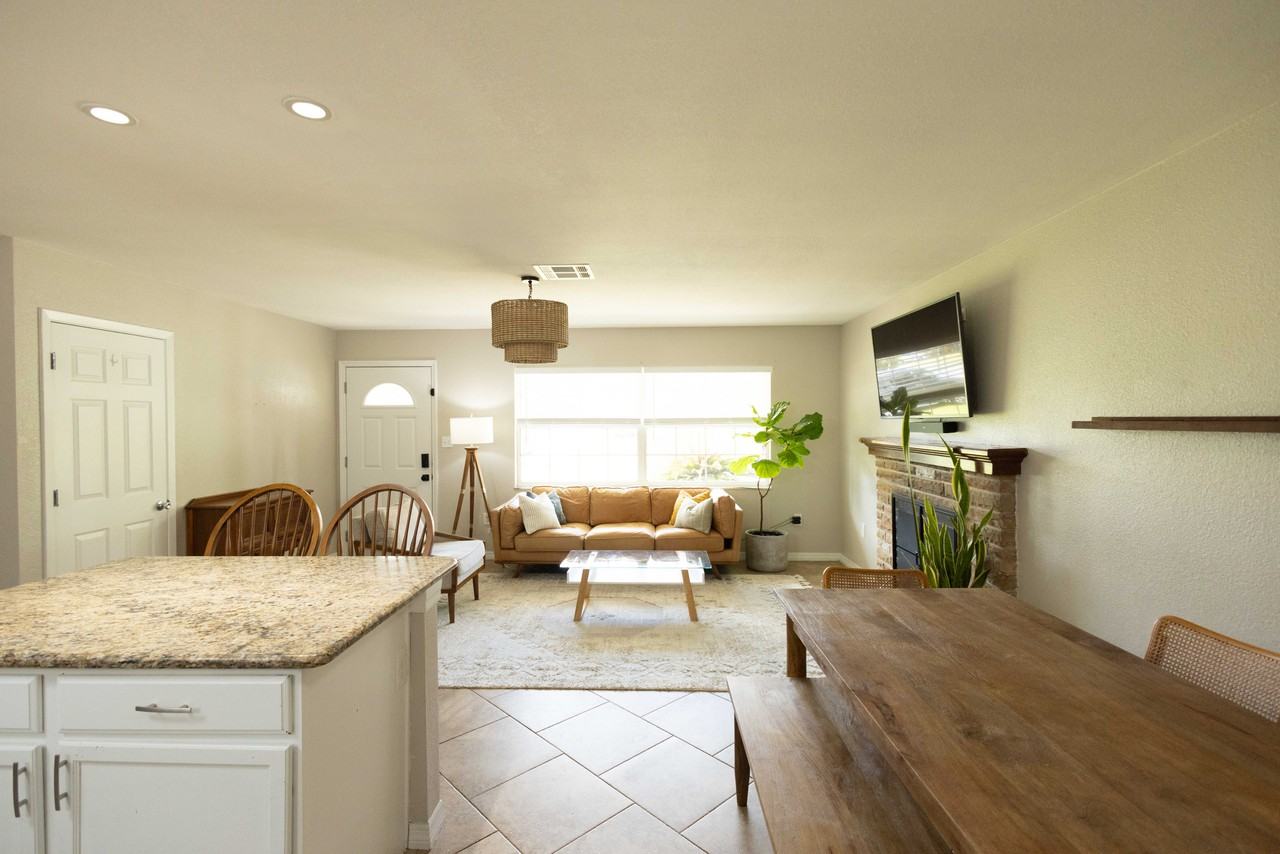 650 S Park Ave #NA - Photo 7 of 35