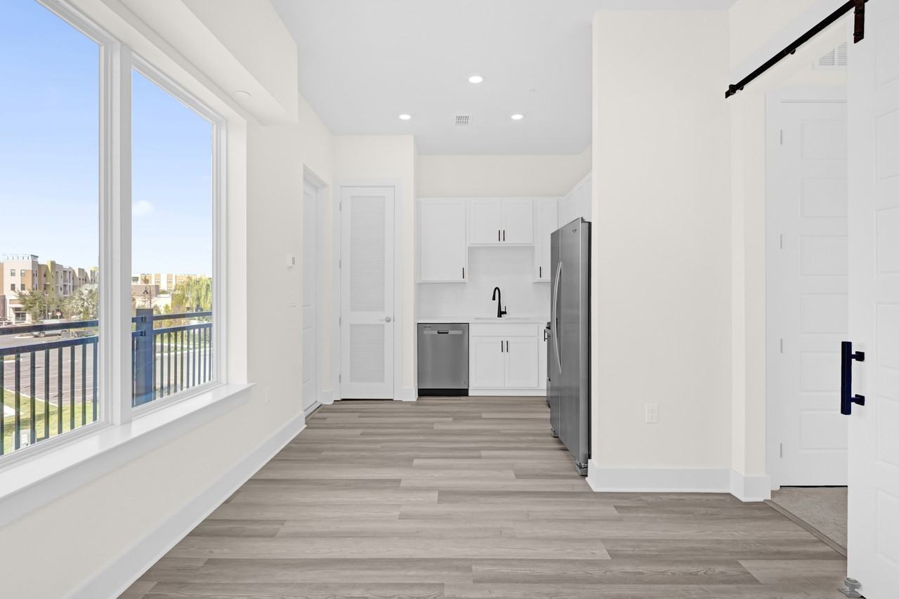 790 Tetbury Loop #790 - Photo 4 of 9