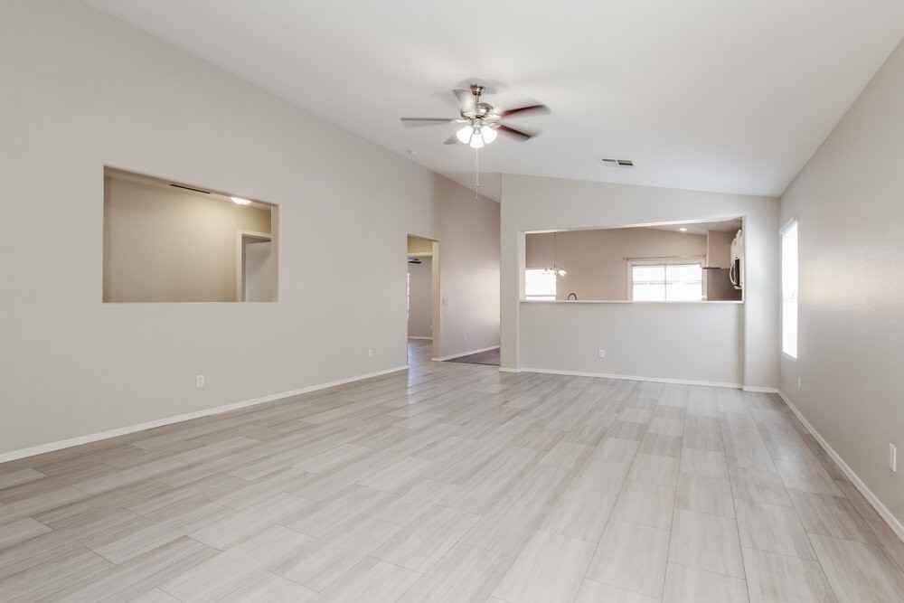11638 W Carol Ave - Photo 3 of 16