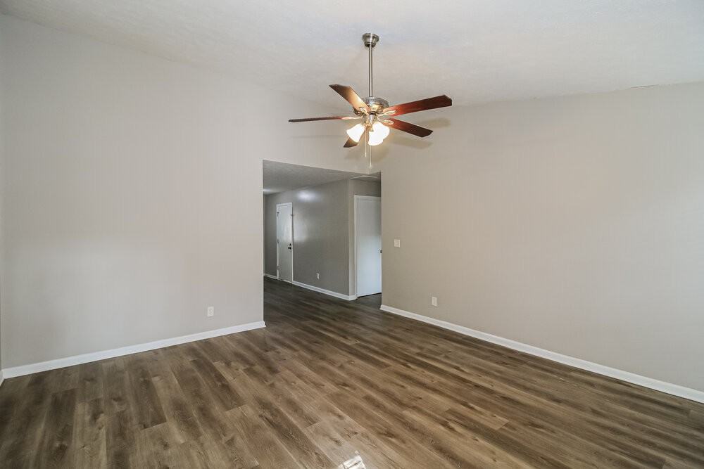 1394 Luther Way - Photo 6 of 16