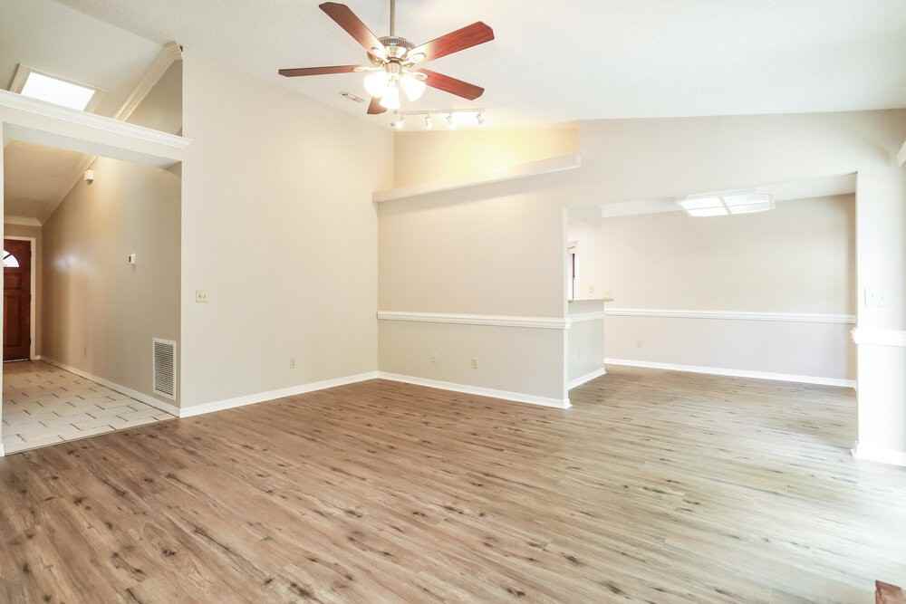 2232 Alderney Ct - Photo 4 of 16