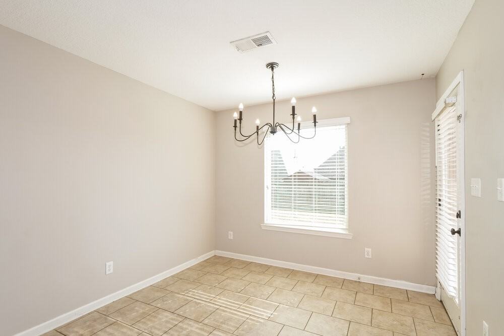 40 Willow Springs Ln - Photo 7 of 17