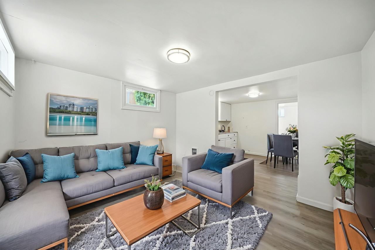 70 West Rose Street #B