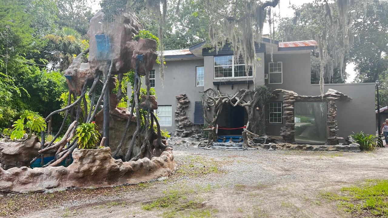 5047 North Oceanshore Boulevard - Photo 7 of 7