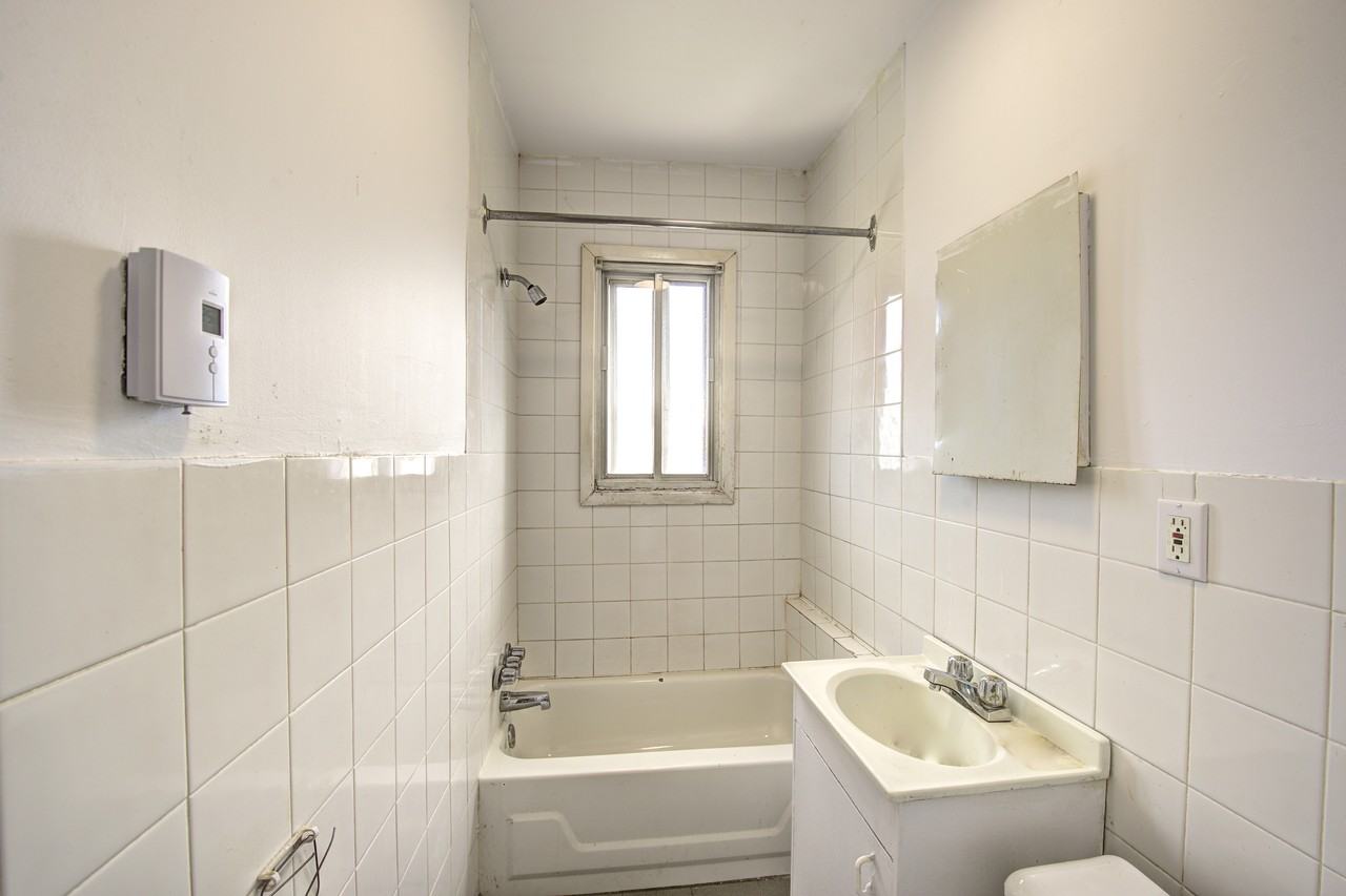 9461 Rue De Martigny #3 - Photo 7 of 9