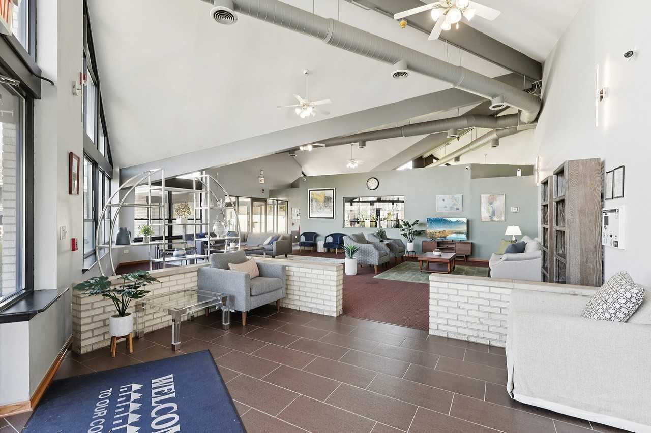 Park Ridge Commons - Photo 6 of 50