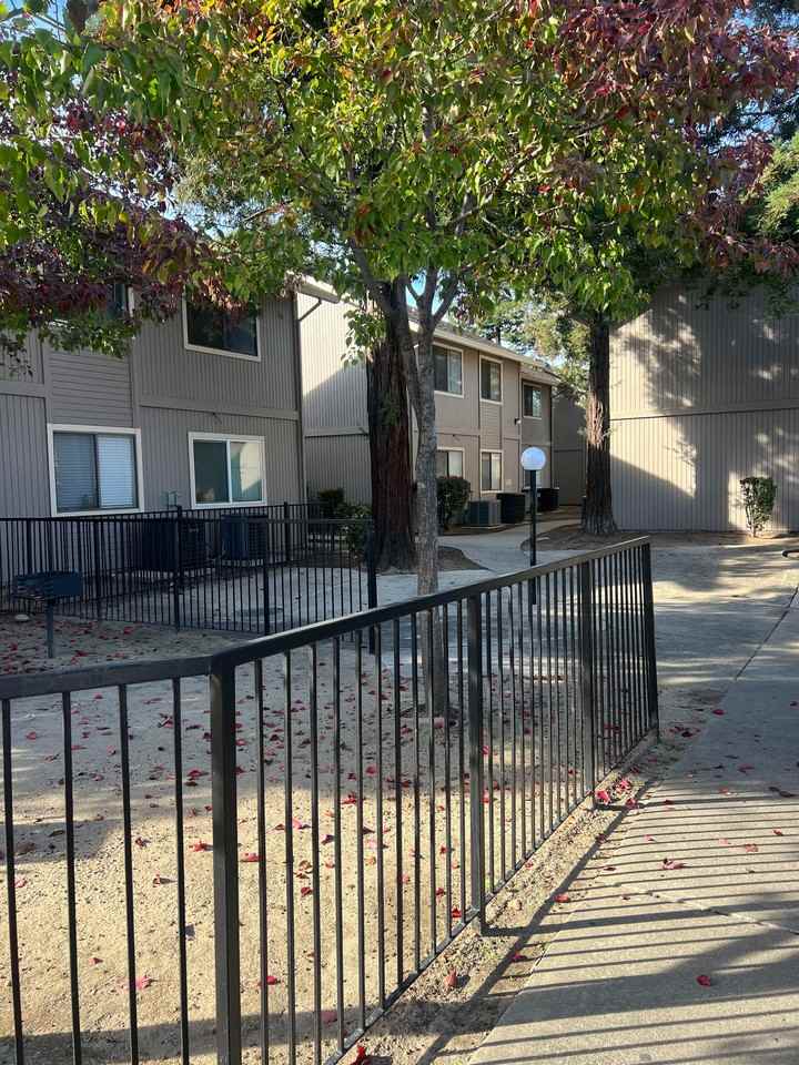 Spacious 1 and 2 Bedrooms, Gated, Pool & READY TO GO! - Photo 7 of 25