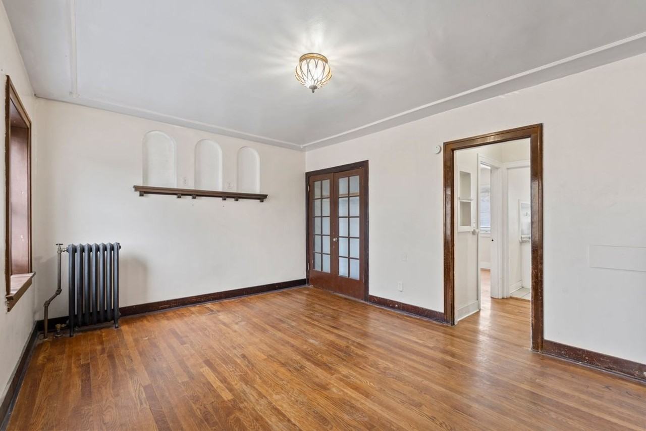 Upton Apartments - Photo 3 of 25