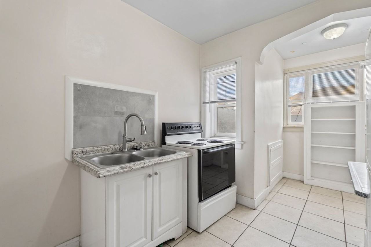 Upton Apartments - Photo 6 of 25