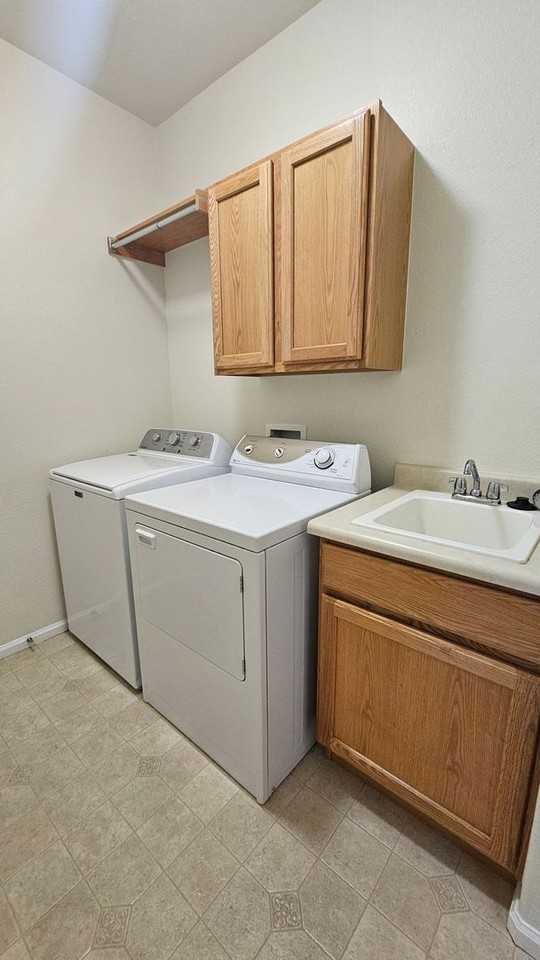 13665 Stone Circle #101 - Photo 6 of 20