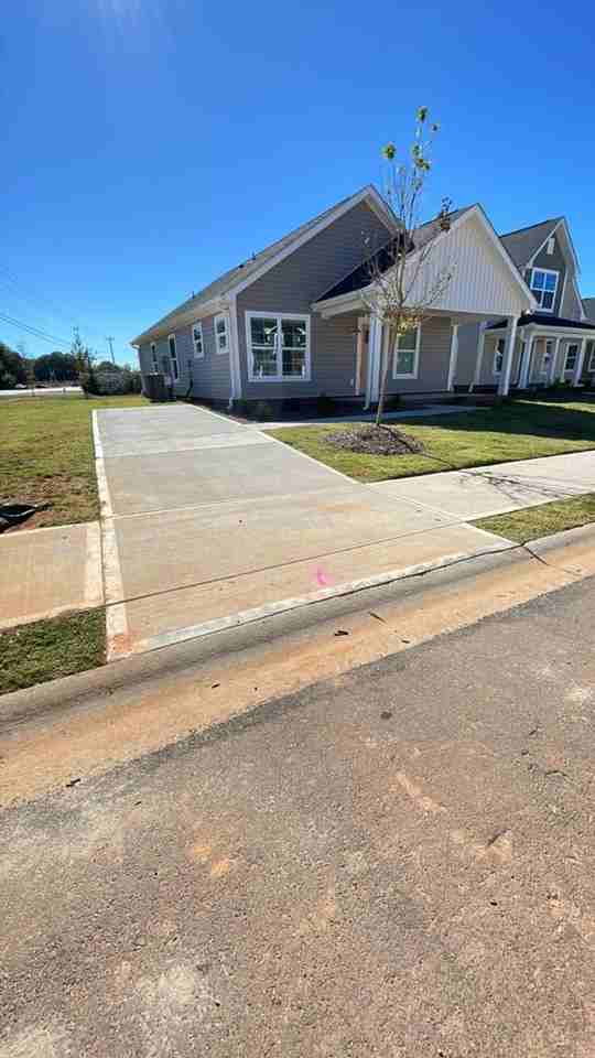 Lakeview at Berea - Photo 2 of 38