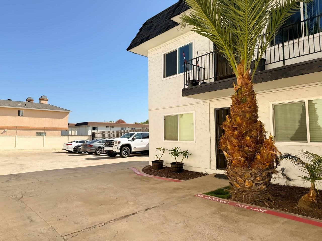 Chula Bella Apartments - Photo 2 of 6