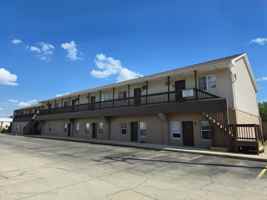 featured image of 1420 6th St