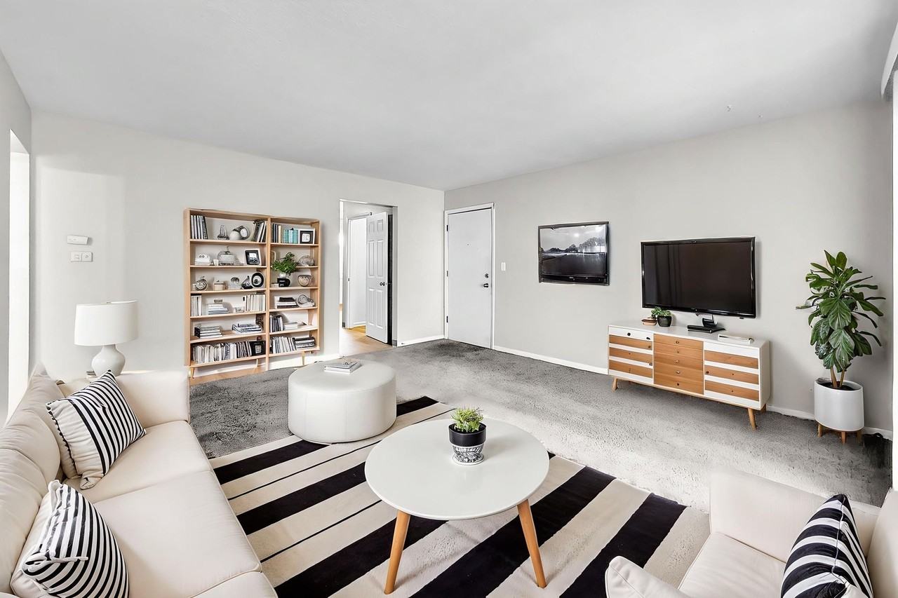 Clover Hills - Photo 2 of 25