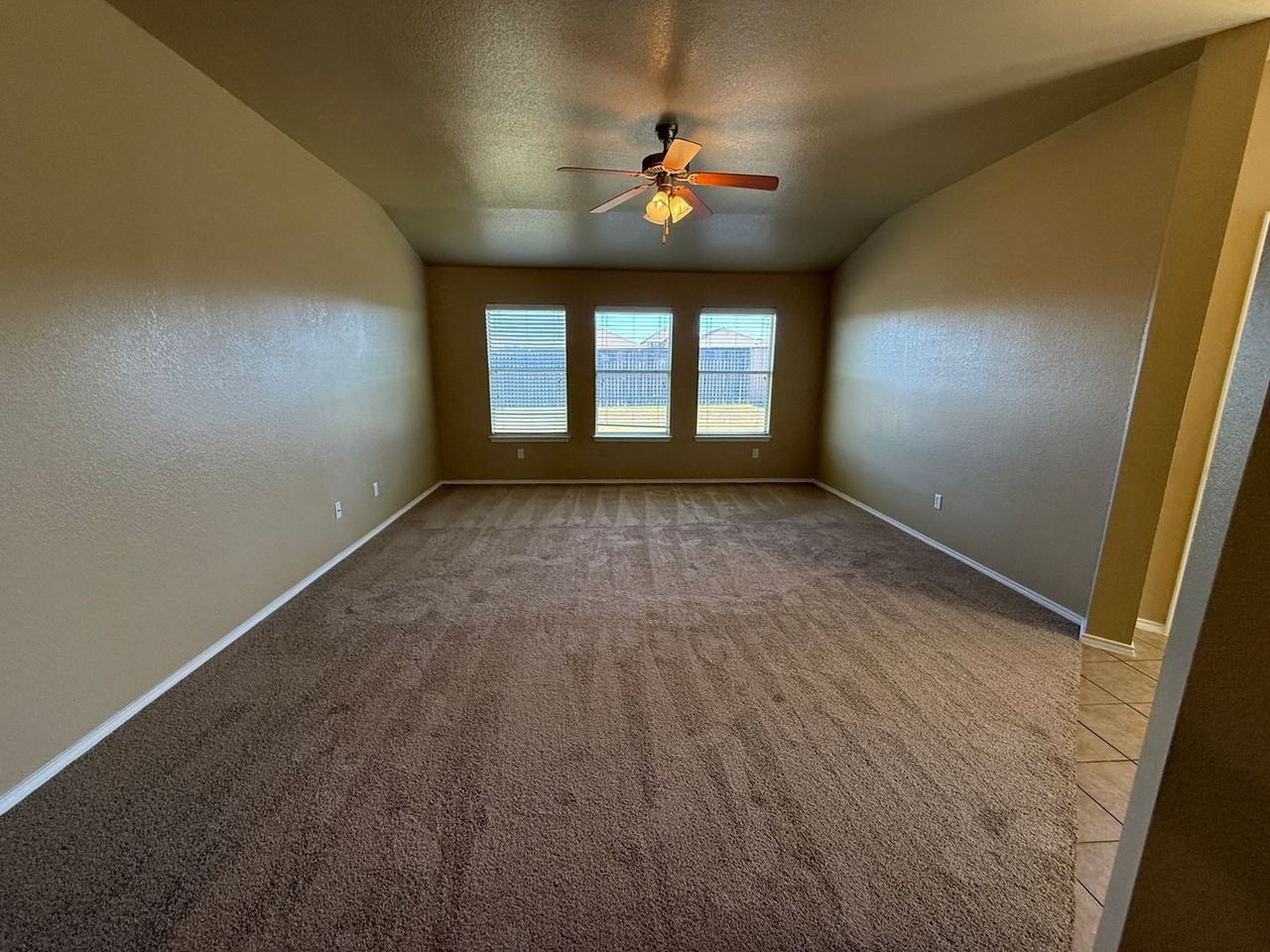 2539 Red Fern Dr - Photo 2 of 25