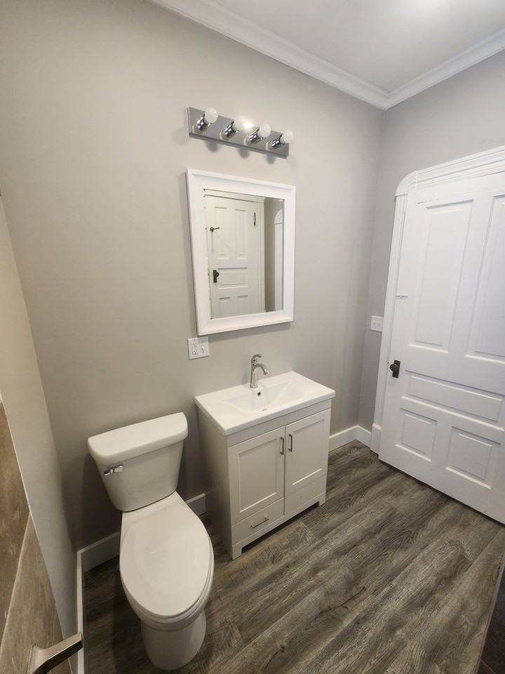 1449 Locust St #4 - Photo 7 of 13