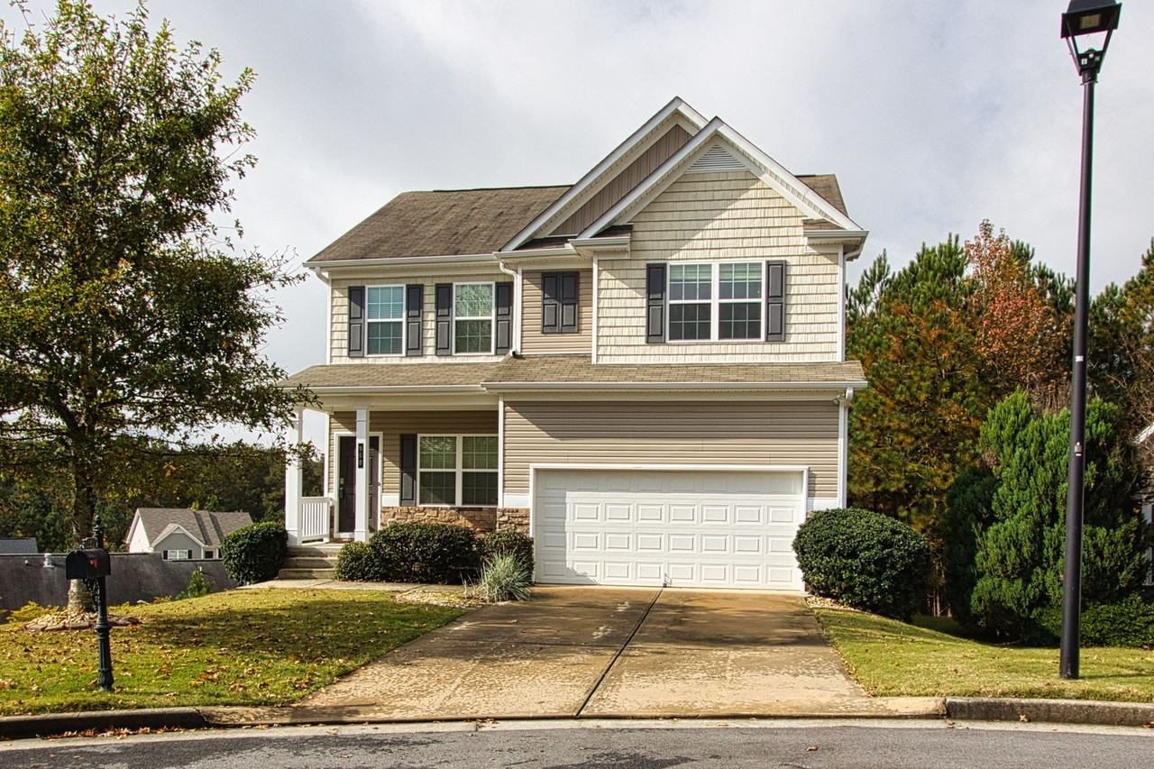 960 Franklin Mill Trce - Photo 2 of 36