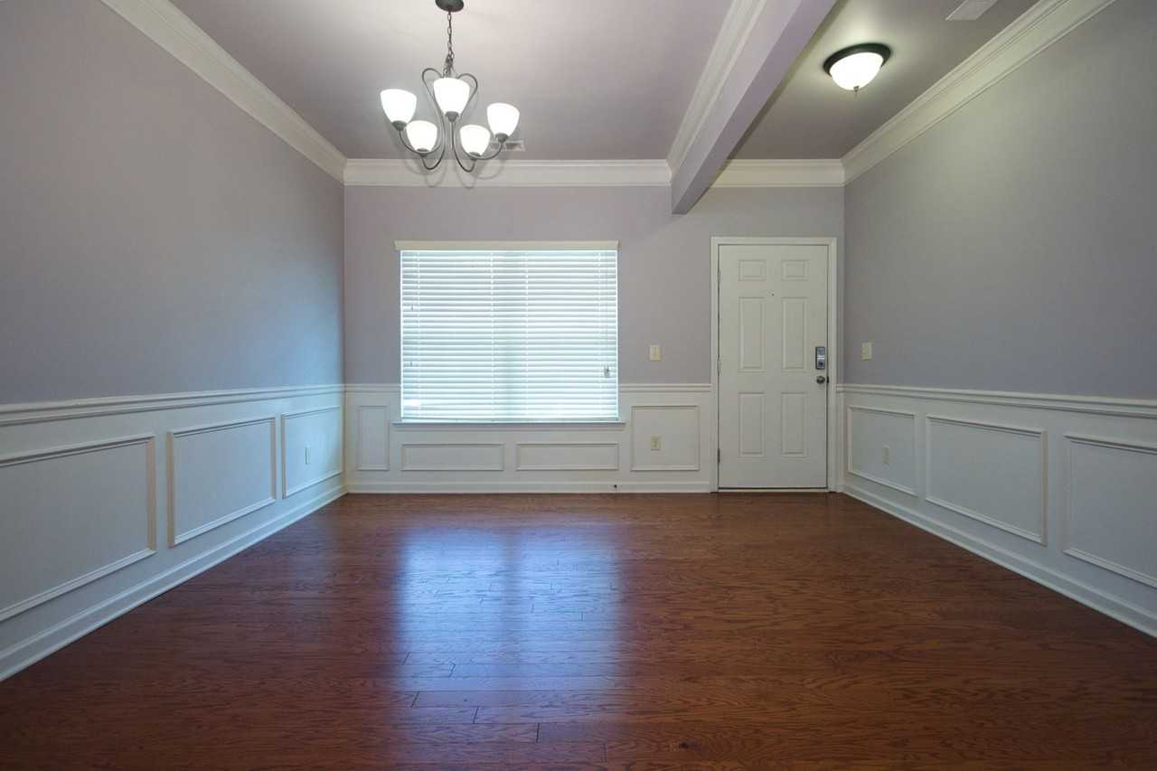 960 Franklin Mill Trce - Photo 3 of 36