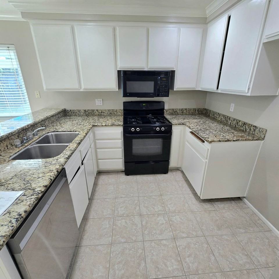 13568 E Quail Summit Rd - Photo 5 of 20