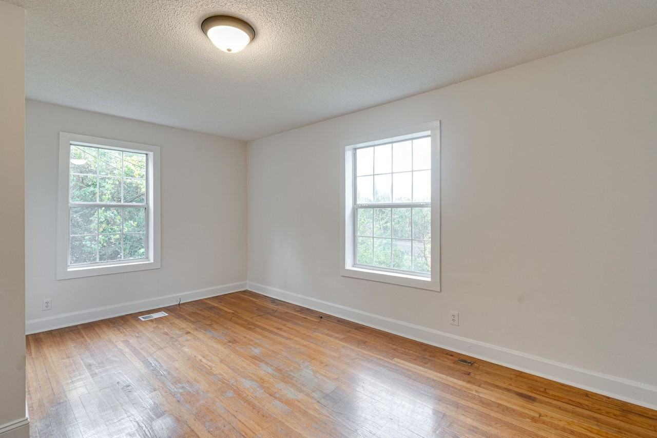 203 N Seminole Dr - Photo 7 of 20