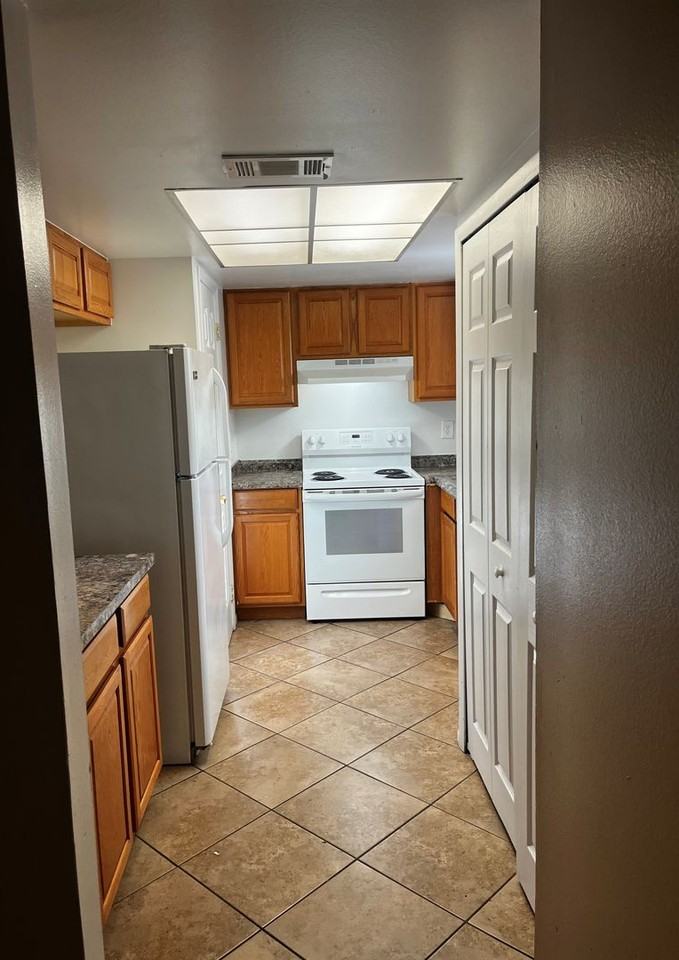 Spring Garden Apartments - Photo 3 of 12