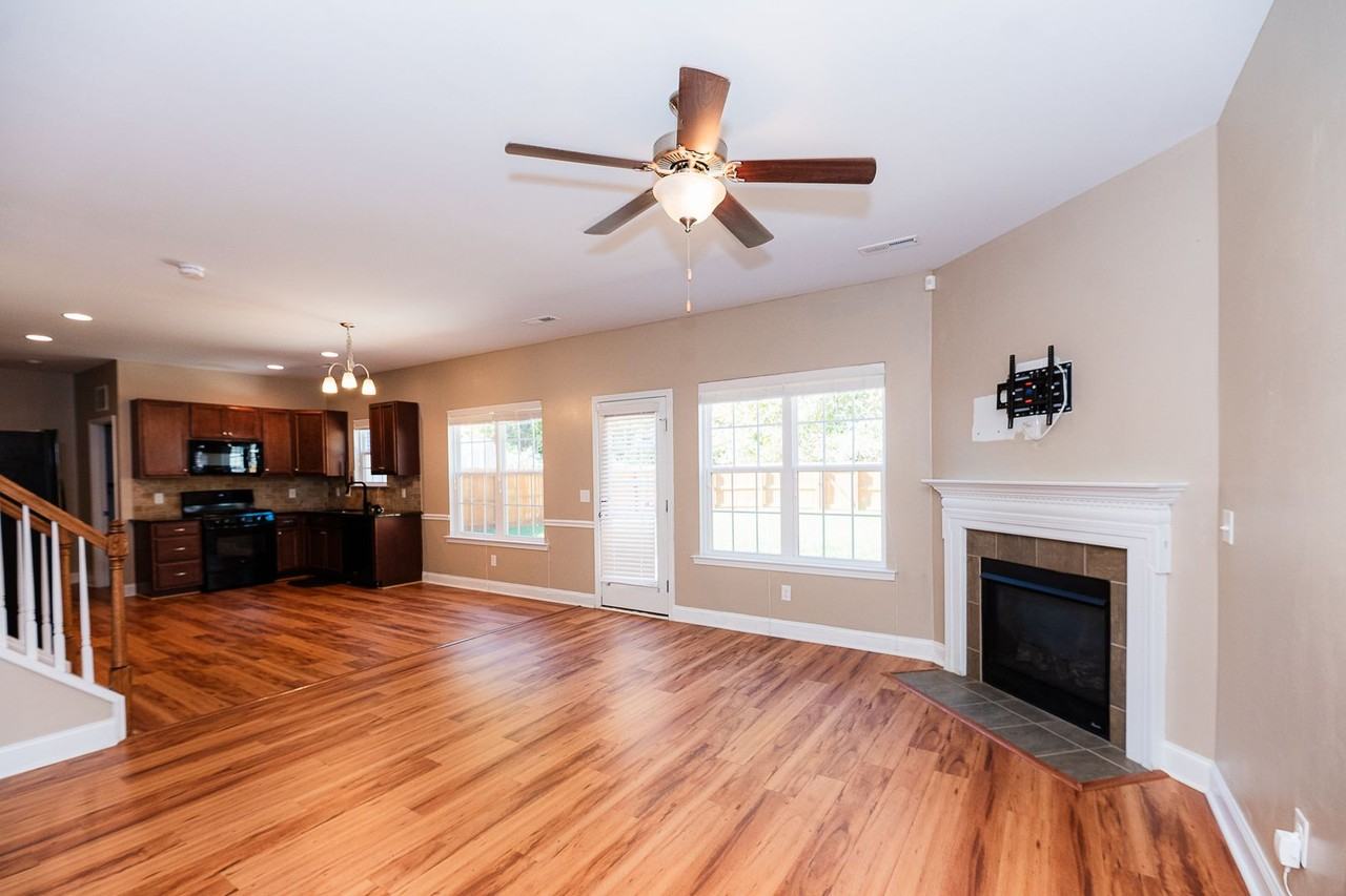 4548 River Gate Dr - Photo 7 of 37